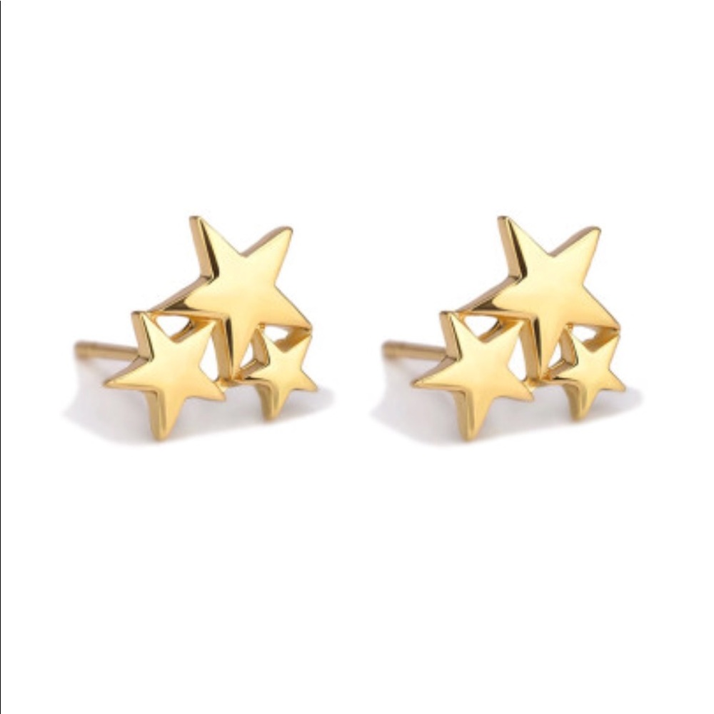 Tiny star cluster stud earrings.